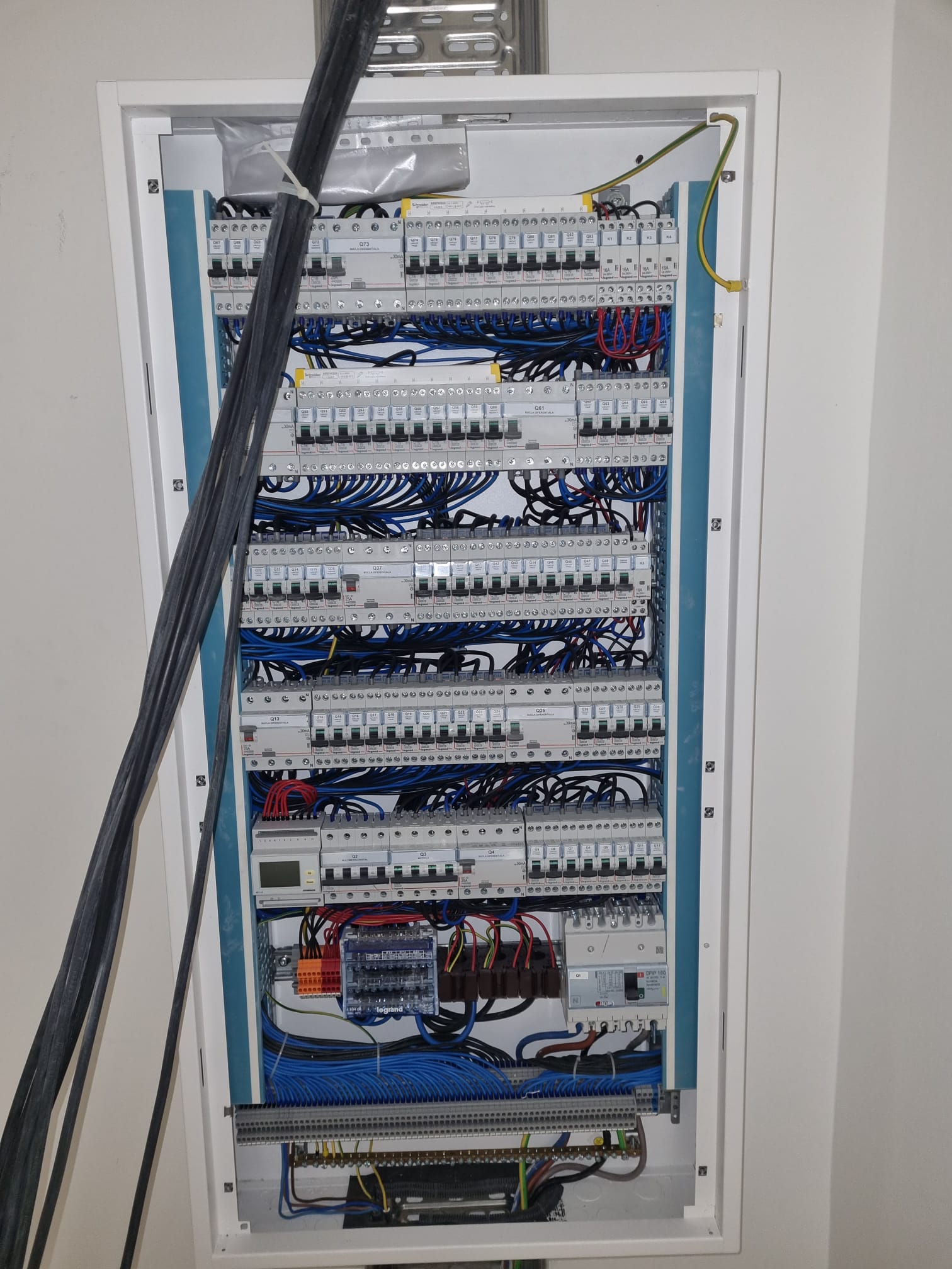 d7447713-f3a2-4861-9082-ed3cc4f504aa